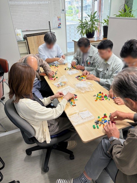 レゴ制作の様子